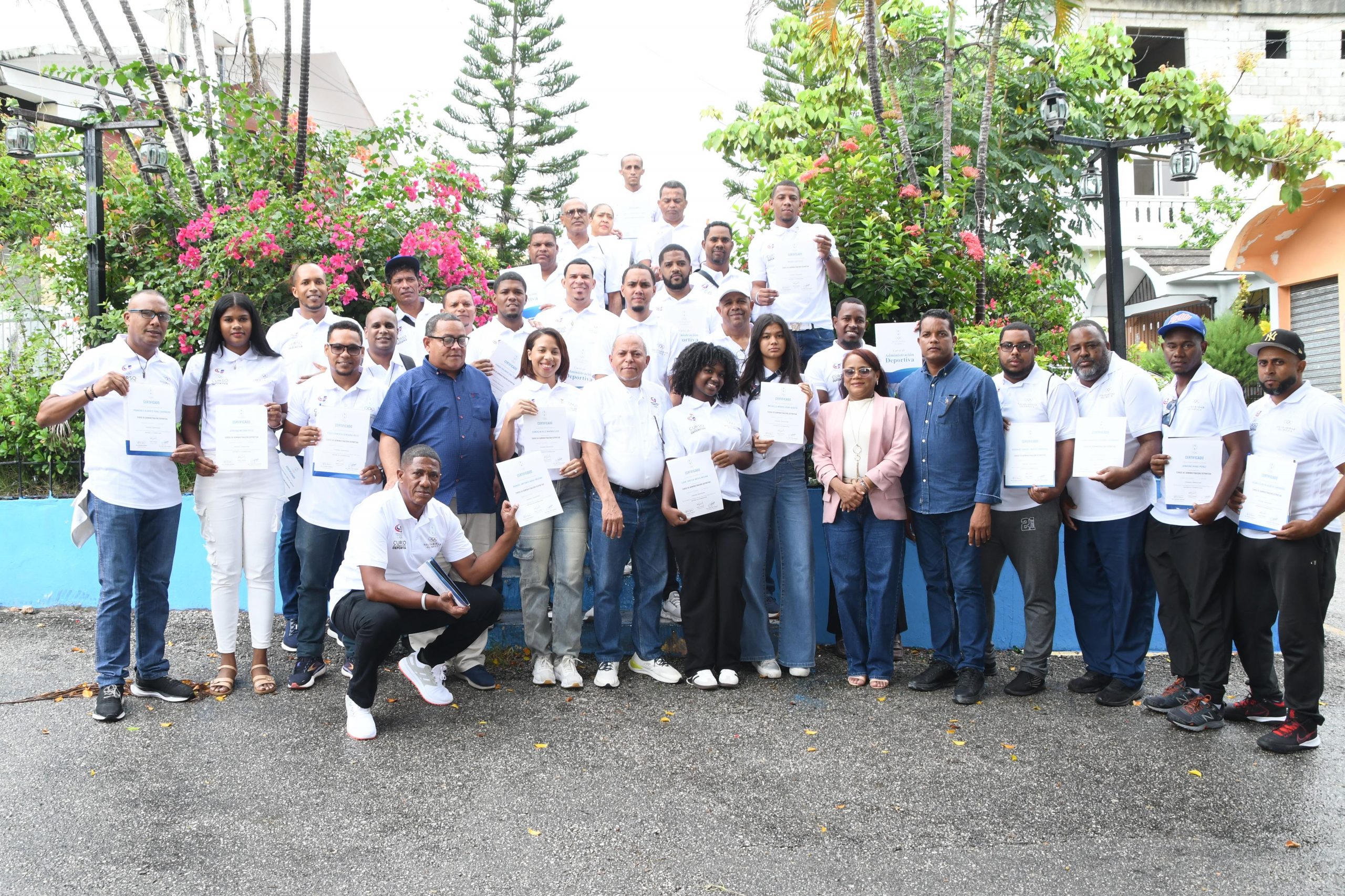 COD capacita a dirigentes y atletas de triatlón en Barahona imagen