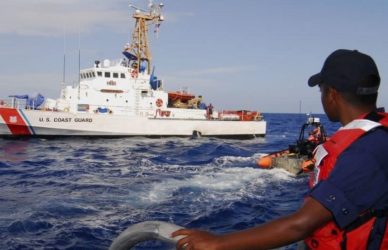 Repatrian 63 dominicanos de 66 detenidos en aguas Puerto Rico Repatrian 63 dominicanos de 66 detenidos en aguas Puerto Rico