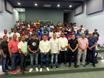 Anuncian torneo de softbol con 48 equipos empresas de Cotuí Anuncian torneo de softbol con 48 equipos empresas de Cotuí