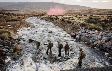 Reino Unido refuerza ejercicio militar en reconquista Malvinas