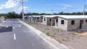 CR entrega viviendas empleados y completa proyecto de 40 casas