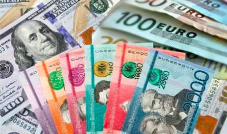 Dólar subió 38 cts. y era vendido a $60.45; el euro sigue a $70.22