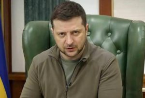Zelenski critica a Trump por suspender las sanciones a Rusia