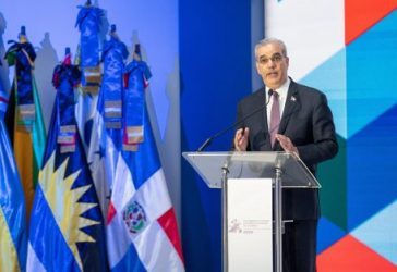 Llama a convertir el crecimiento económico en bienestar popular