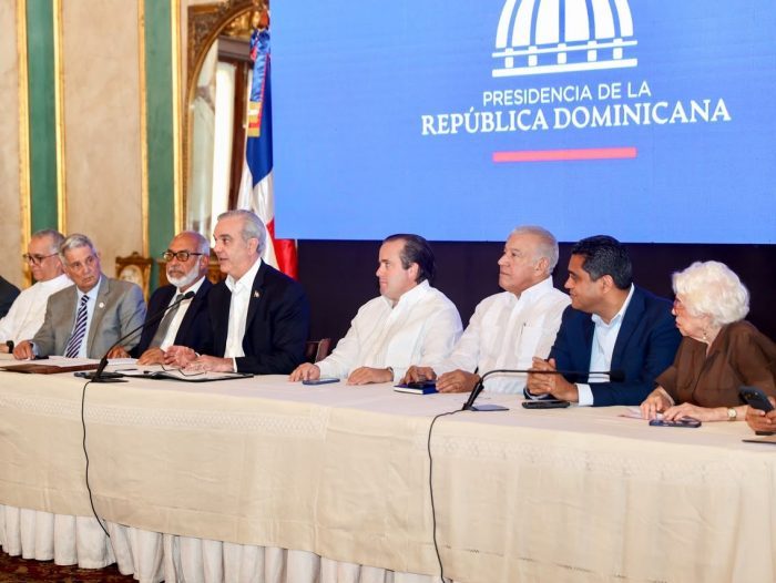 Dos mil millones recuperados de corrupción van obras deportivas