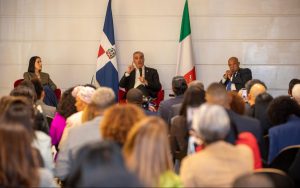 Abinader anuncia creación Casa de Cultura Dominicana en Italia