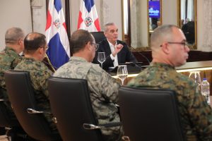 Advierte no permitirá bandas haitianas 20 kilómetros frontera Advierte no permitirá bandas haitianas 20 kilómetros frontera