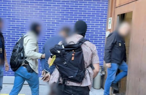 ESPAÑA: Apresan dominicano buscado por asesinato en RD