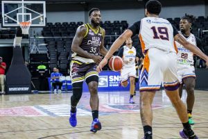 Rafael Barias doblega a Los Prados baloncesto del Distrito