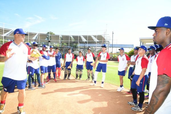 RD presenta cuerpo técnico de Grandes Ligas para Premundial imagen