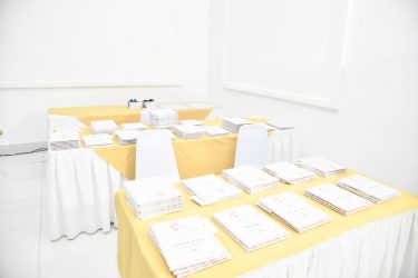 Renovación premia talento literario y anuncia centenario Renovación premia talento literario y anuncia centenario