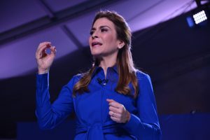 Carolina Mejía propone un muro económico en la frontera Carolina Mejía propone un muro económico en la frontera