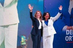 Carolina Mejía suma apoyo en carrera presidencial del PRM