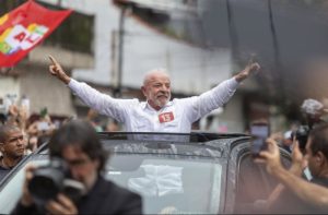 Abinader y otros líderes de AL felicitan a Lula por reelección