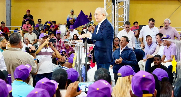 Danilo acusa al Gobierno de abandonar a productores arroz