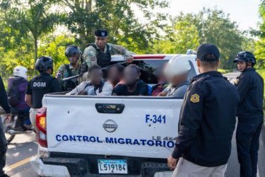 DGM detiene a 4,618 extranjeros y deporta a 4,173 DGM detiene a 4,618 extranjeros y deporta a 4,173