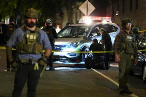 ICE baleó a un dominicano en NY. ¿Dónde están el cónsul y el embajador de RD? 