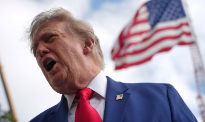 Aprobación Trump se desploma a días elecciones medio término