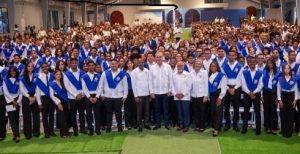 Abinader encabeza graduación IPL; entrega cañada en el GSD Abinader encabeza graduación IPL; entrega cañada en el GSD