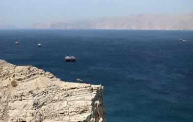 Irán afirma estrecho Ormuz está bajo el control de sus militares
