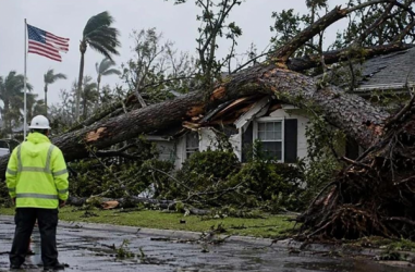 EU: ‘Isaías’ pierde intensidad tras 4 muertos e inundaciones EU: ‘Isaías’ pierde intensidad tras 4 muertos e inundaciones