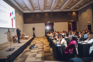 Llaman comprender conducta infantil desde cerebro y entorno