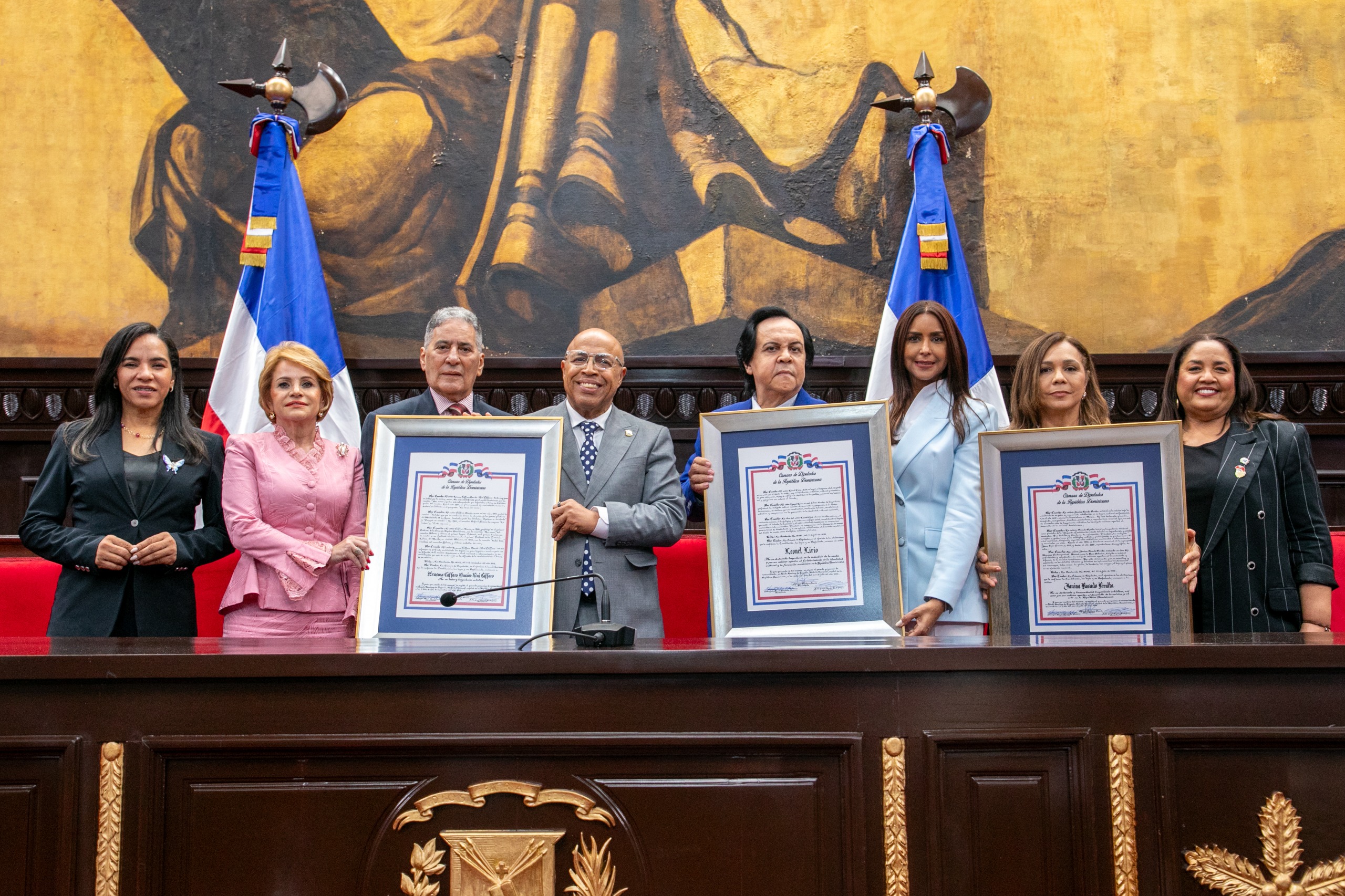 CD reconoce a Niní Cáffaro, Leonel Lirio y Janina Rosado imagen